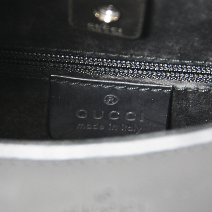 Gucci Bamboo en cuir noir et poignée rouge  - Detail D3