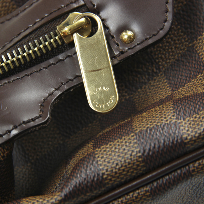 Louis Vuitton in tartan canvas and brown leather - Detail D4