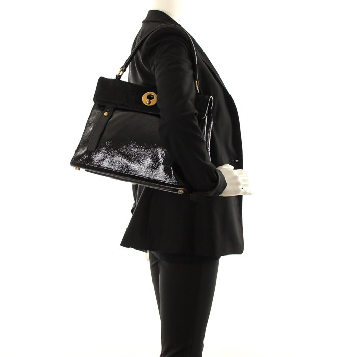 Yves Saint-Laurent Muse Two medium model in black patent leather and foal - Detail D1