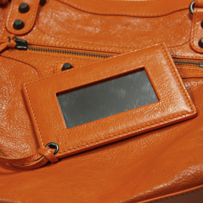 Balenciaga Classic City en cuir orange - Detail D4