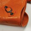 Balenciaga Classic City en cuir orange - Detail D5 thumbnail