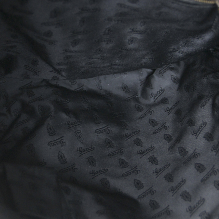 Gucci in black leather - Detail D2