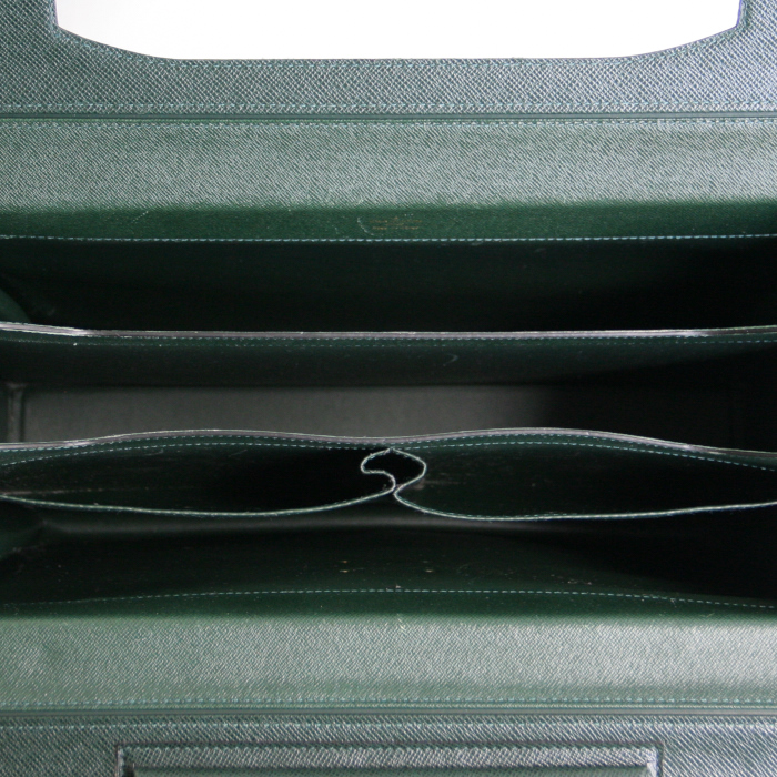 Borsa Louis Vuitton portadocumenti in pelle taiga verde - Detail D2