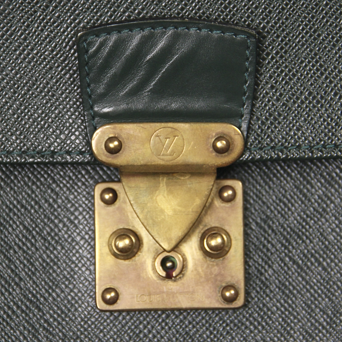 Louis Vuitton document holder in green leather - Detail D5
