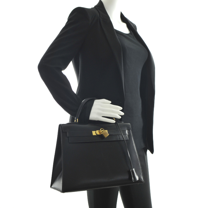 Hermès Kelly 32 cm in black leather - Detail D1