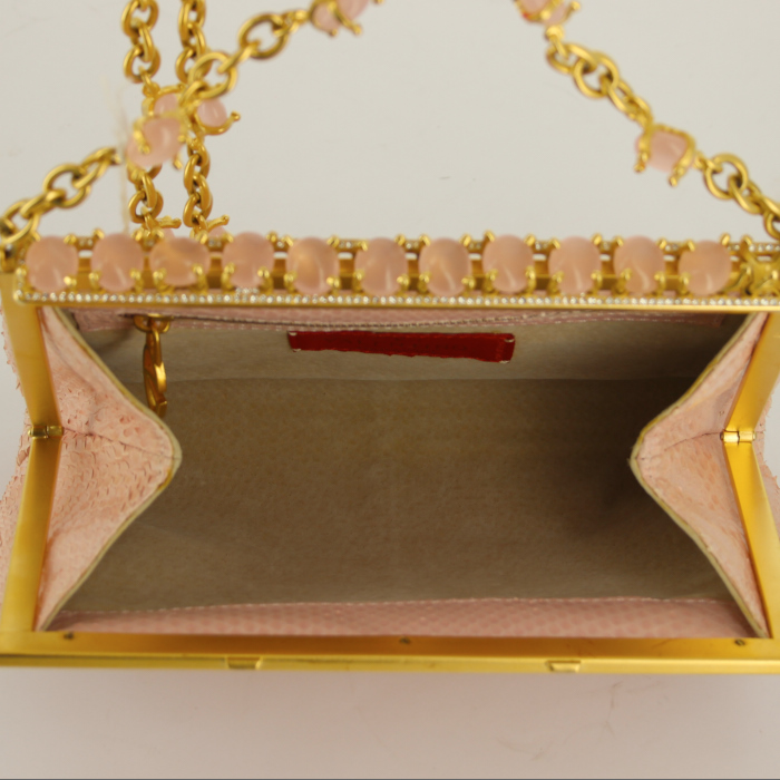 Pouch in pink leather - Detail D2