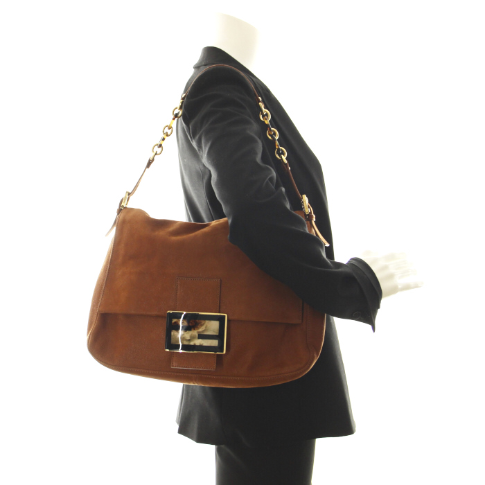 Fendi in brown leather - Detail D1