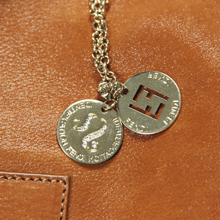 Fendi in brown leather - Detail D4