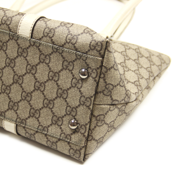 Gucci in beige monogram canvas and white leather - Detail D5