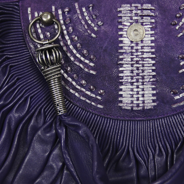 Dior "Plissé" in purple leather - Detail D4