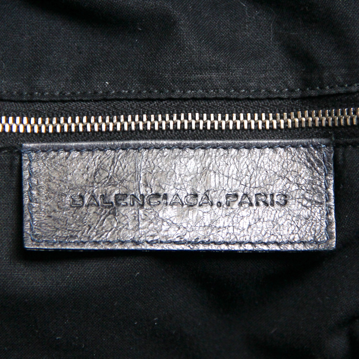 Sac à main en cuir gris - Detail D4