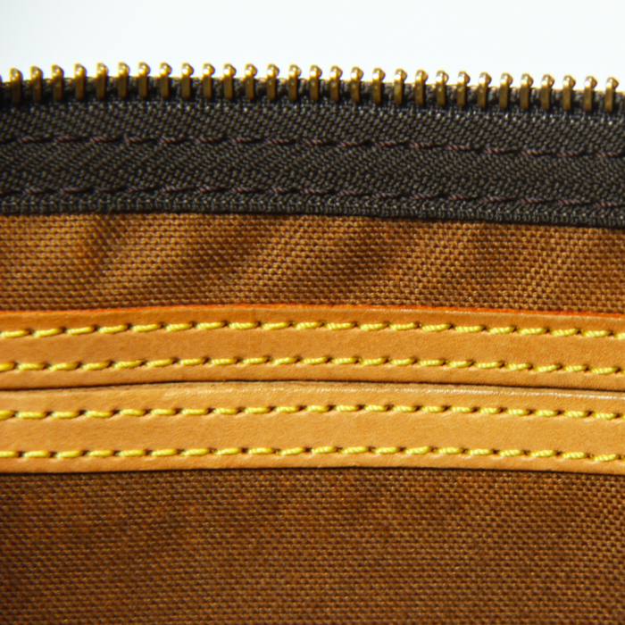 Louis Vuitton Speedy 30 cm en toile monogram et cuir naturel - Detail D3