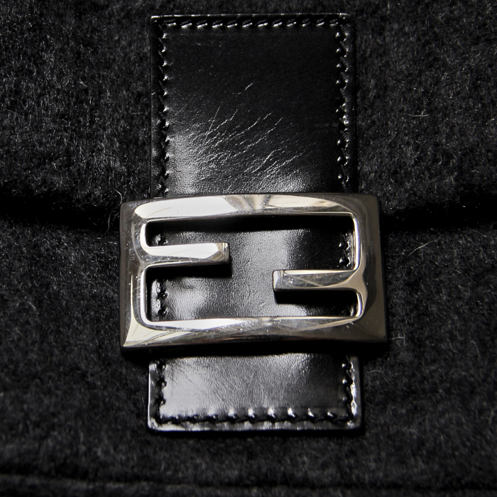 Borsa Baguette in tweed monogram bicolore grigio - Detail D4