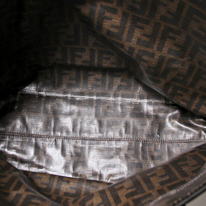 Bolso Cabás en charol Monogram beige y negro - Detail D2