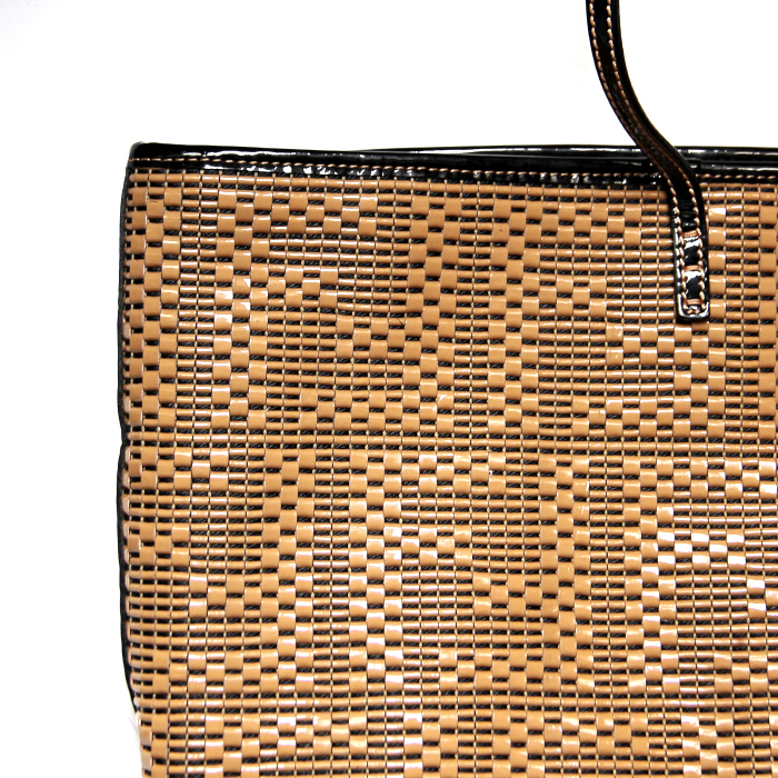 Fendi in beige and blanc monogram patent leather  - Detail D4