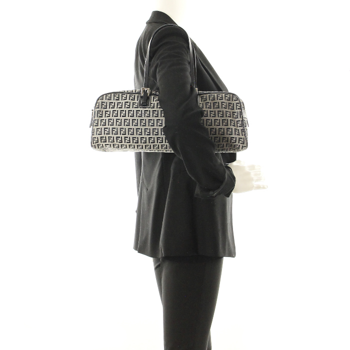 Fendi Handbag in monogram canvas and blue leather - Detail D1