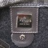 Fendi Baguette en tweed monogram gris - Detail D3 thumbnail
