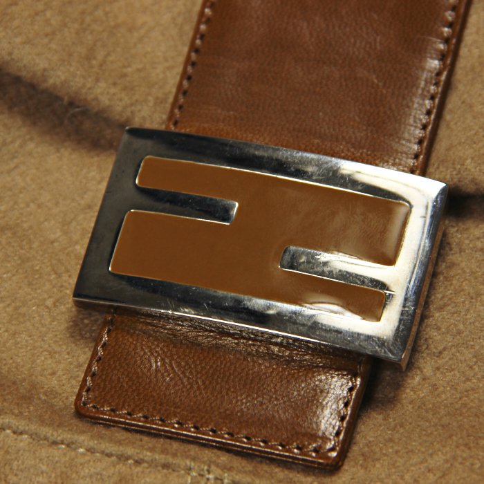 Borsa Fendi Baguette in tela beige e pelle marrone - Detail D4