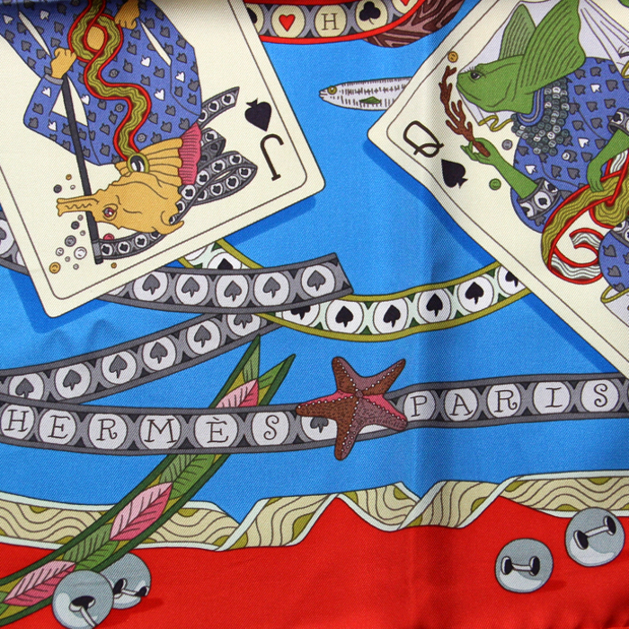 Pañoleta cuadrada Carre Hermes en sarga de seda azul y roja - Detail D1