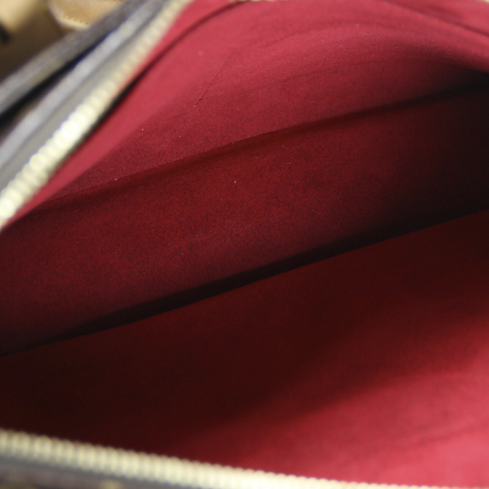 Louis Vuitton Multipli-Cité in monogram canvas and natural leather - Detail D2