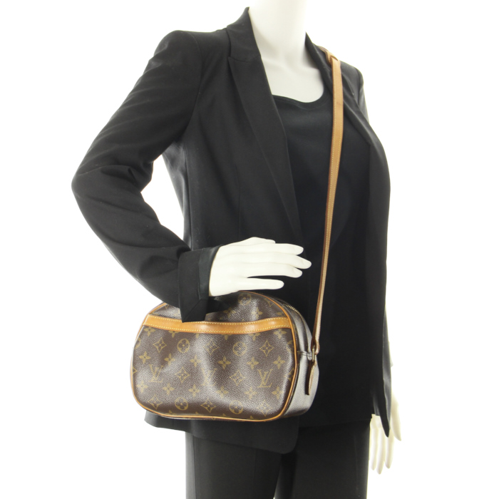 Louis Vuitton Blois en toile monogram et cuir naturel - Detail D1