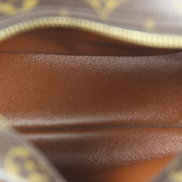 Louis Vuitton Blois in monogram canvas and natural leather - Detail D2