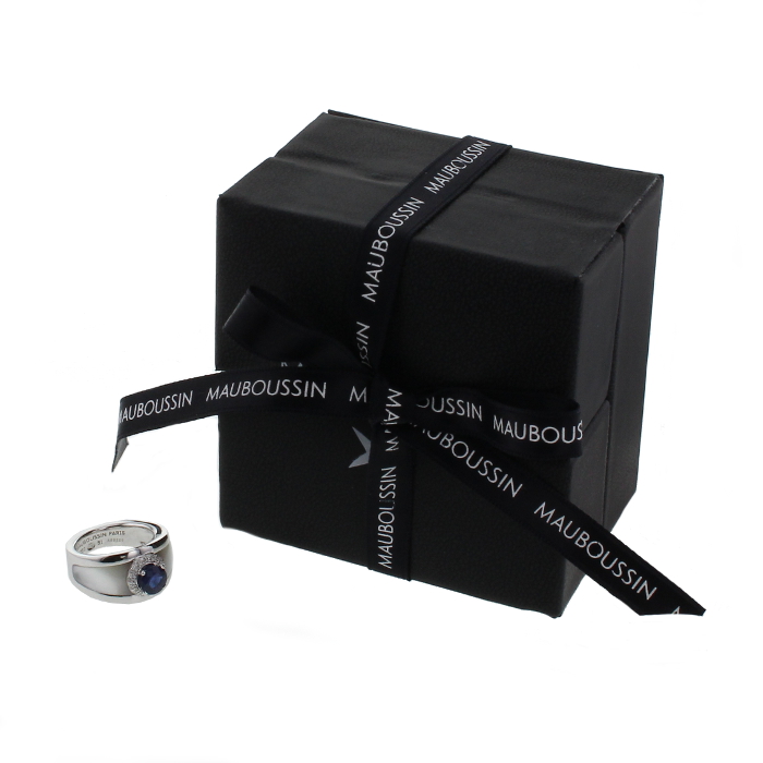 Ring Plus Bleu Que Tes Yeux in white gold,  mother of pearl and diamonds and in sapphire - Detail D1