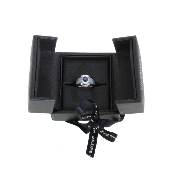 Anello Plus Bleu Que Tes Yeux in oro bianco,  madreperla bianca e diamanti e zaffiro - Detail D2