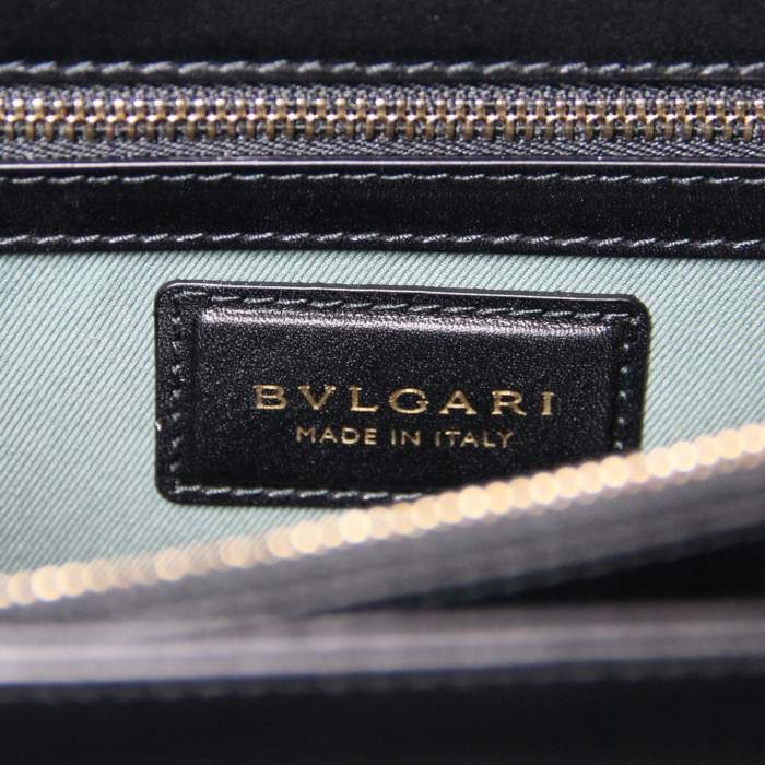Bulgari Serpenti moyen modèle en cuir noir - Detail D4