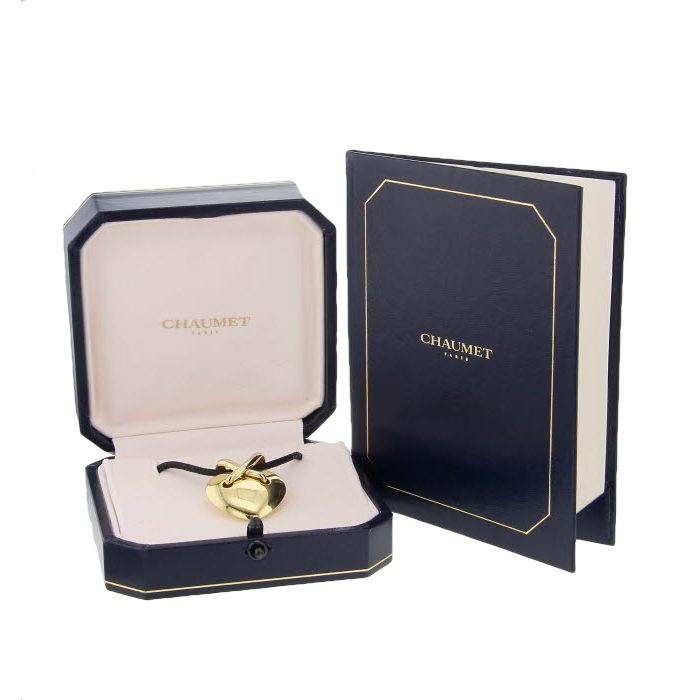 Chaumet pendentif Coeur Double Lien grand modèle en or jaune - Detail D1