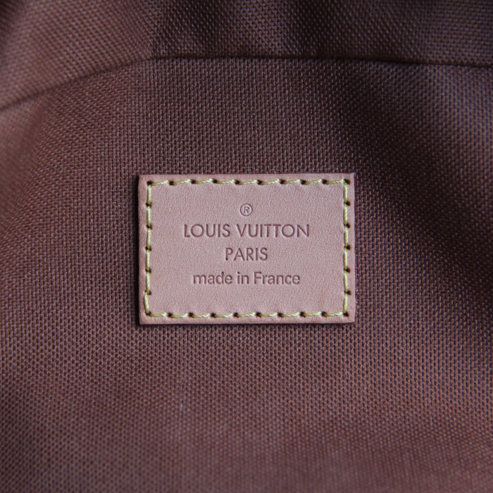 Louis Vuitton Eole suitcase in monogram canvas and natural leather - Detail D2