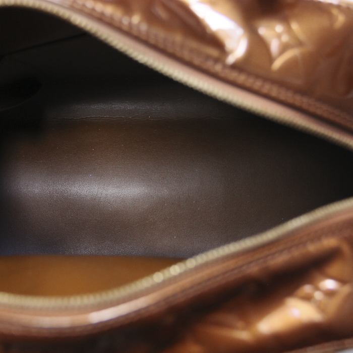 Louis Vuitton Thompson square in bronze monogram patent leather - Detail D2