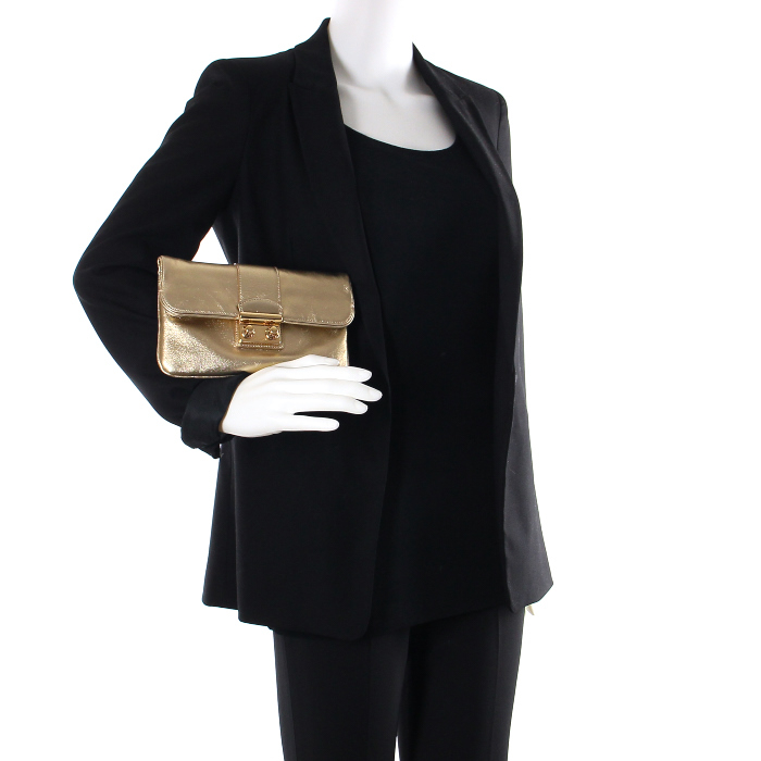 Bolsito de mano en cuero dorado - Detail D1