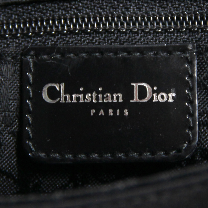 Sac du soir Dior en satin noir - Detail D4