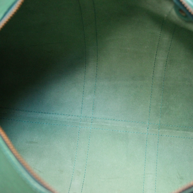 Louis Vuitton Keepall 45 cm in green epi leather - Detail D2