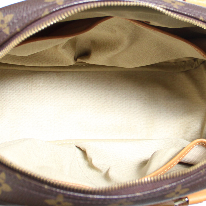 Louis Vuitton Trouville in canvas monogram and natural leather - Detail D2