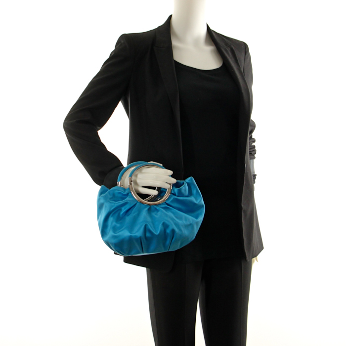 Dior in turquoise satin - Detail D1