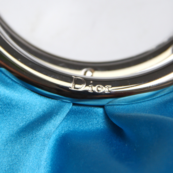 Dior in turquoise satin - Detail D4