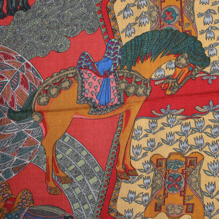 Hermès carré Art des steppes en twill de soie et cachemire rouge - Detail D2