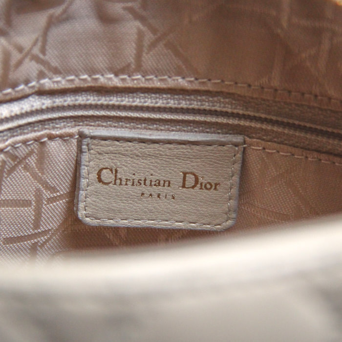 Christian Dior Lady Dior small model in beige cannage leather  - Detail D4