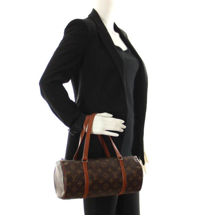 Louis Vuitton Papillon in monogram canvas and brown leather - Detail D1