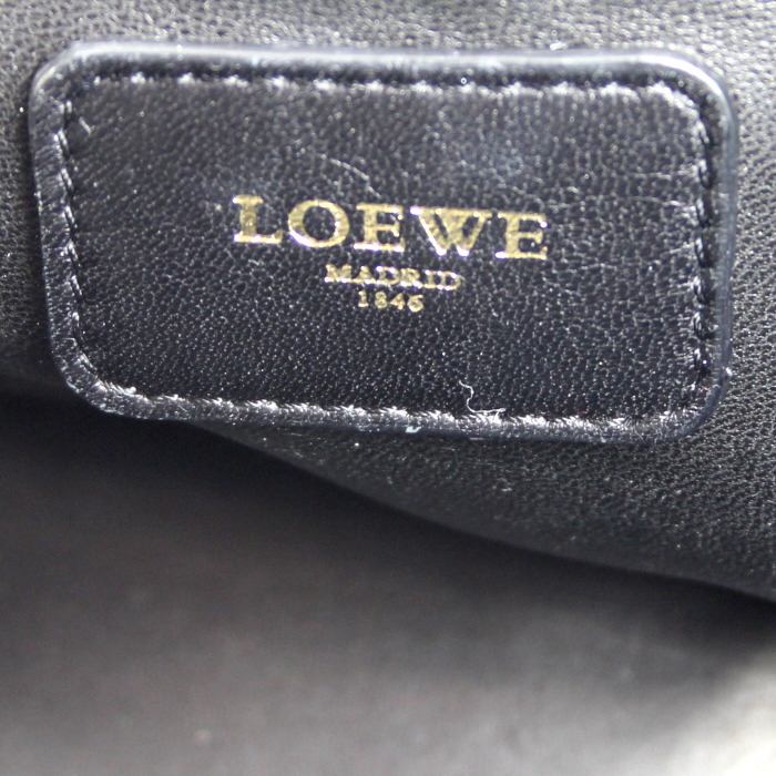 Bolso de mano Loewe Amazona en cuero tricolor negro color burdeos y marrón - Detail D3