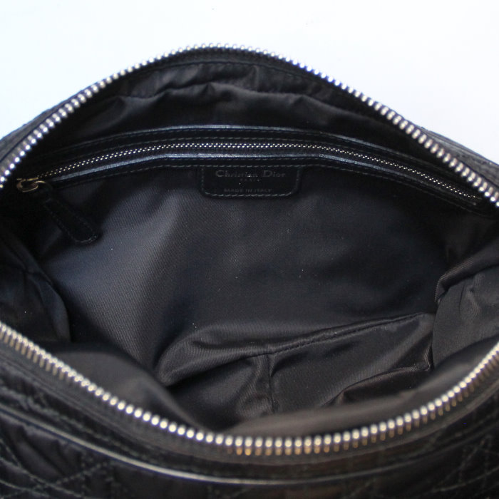 Bolso de mano Dior Charming Lock en lona cannage y cuero negro - Detail D3