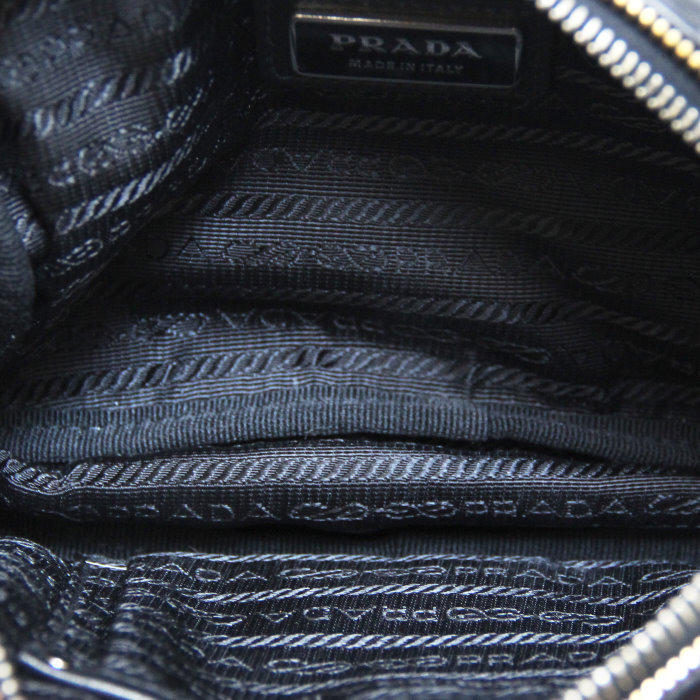 Prada in black leather and pink leather - Detail D2
