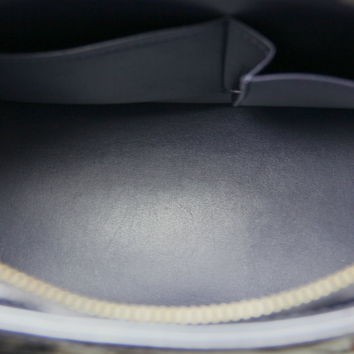 Louis Vuitton Houston in purple monogram patent leather and natural leather - Detail D2