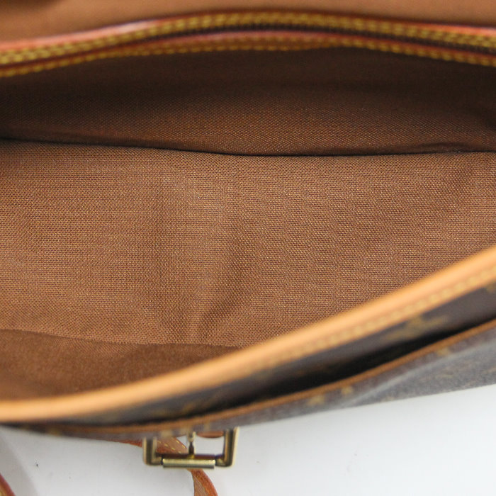Louis Vuitton Sologne in monogram canvas and natural leather - Detail D2