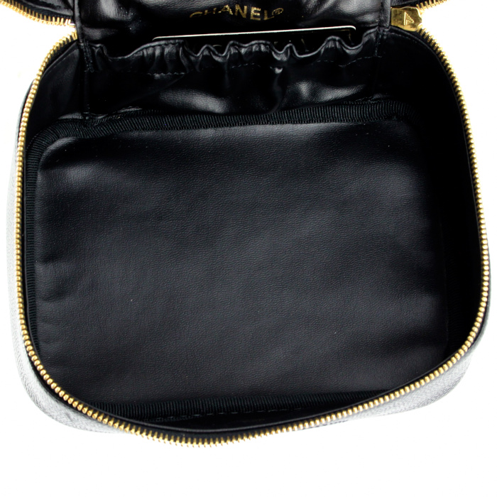 Beauty Chanel in pelle martellata nera - Detail D2