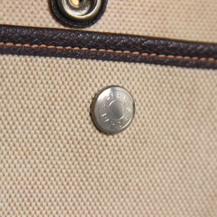 Borsa Hermes Garden modello medio in tela beige e pelle marrone - Detail D3