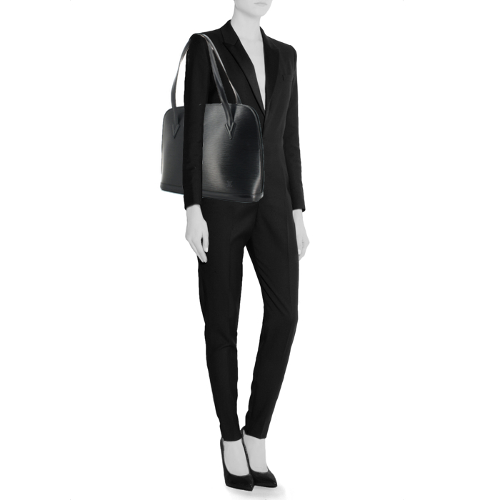 Louis Vuitton Lussac en cuir épi noir - Detail D1