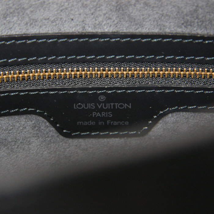 Louis Vuitton Lussac en cuir épi noir - Detail D3